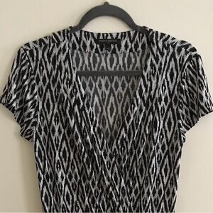 Banana Republic Factory black/white faux wrap dress. Size Small